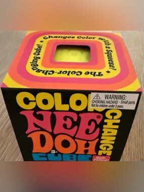 SCHYLLING NEEDOH COLOR CHANGE CUBE BRIGHT YELLOW SQUEEZE TOY TRENDING!! NIB